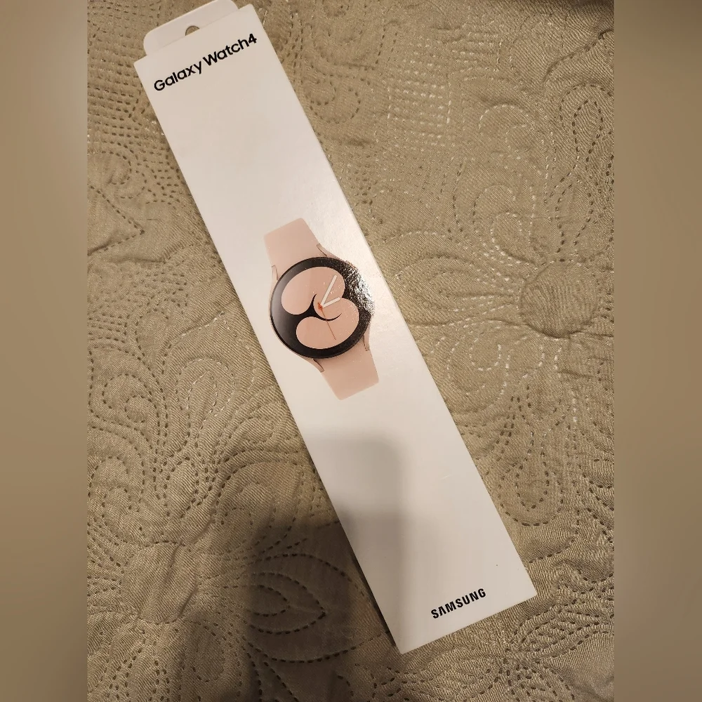 Samsung Galaxy 4 Smartwatch complete.